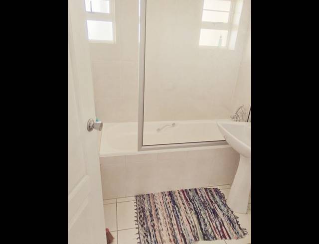 2 BEDROOM PROPERTY TO RENT IN WARNER BEACH